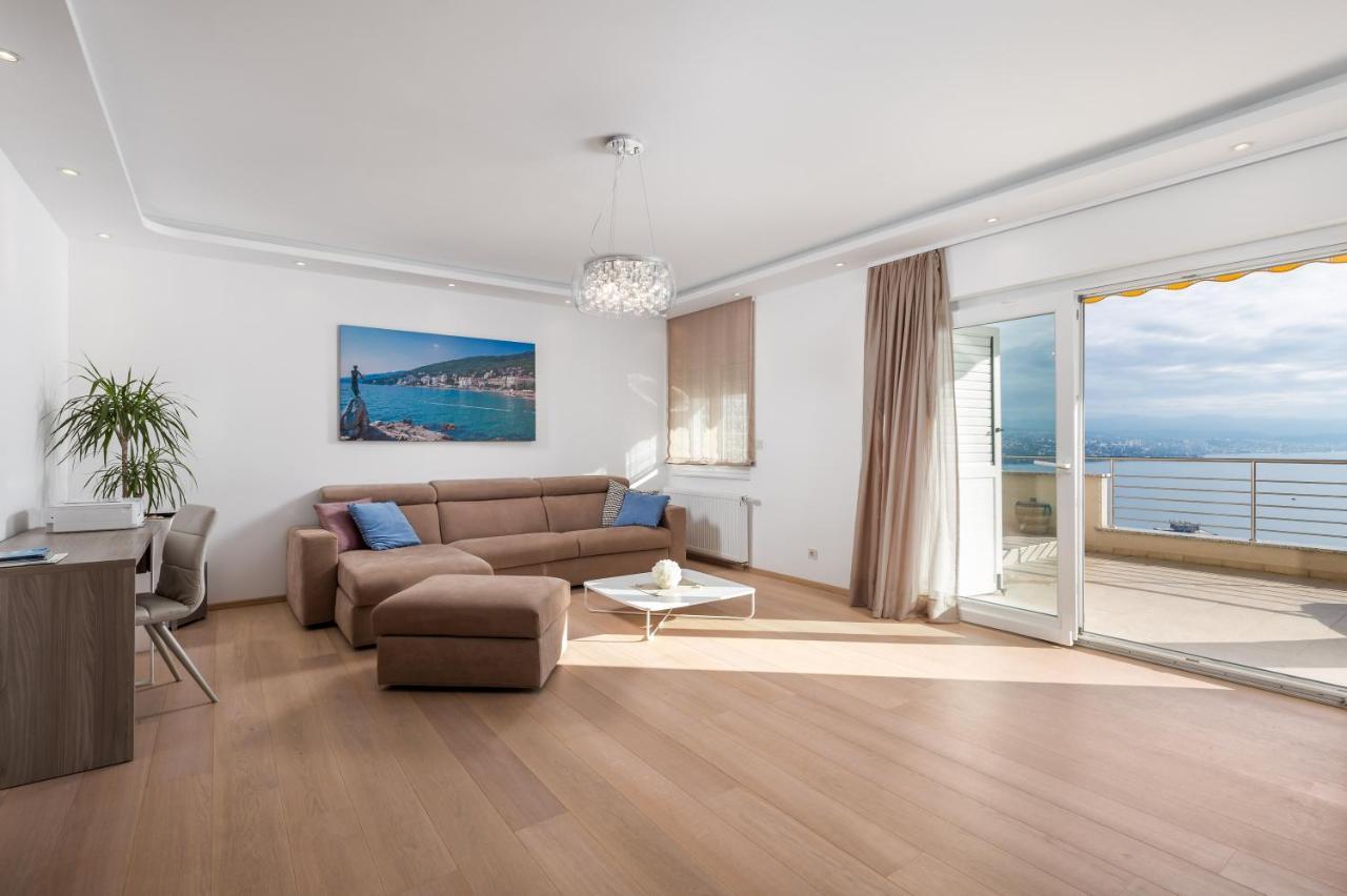 Design Apartment Opatija Bagian luar foto